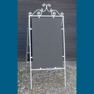 2061 Gadeskilt med krummelurer og tavler