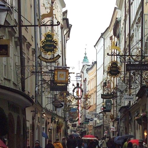 laugsskilte skilt,skilte,surrow skilte,smedejernsskilte,udhængsskilte,galgeskilte,laugsskilte,antikskilte