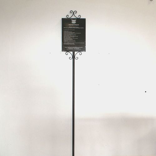 informationsskilt,infoskilt,parkskilt,byinventar,vejviser,wayfinding,nedstøbningsskilt,smedejernsskilt,A4 skilt,Surrow Skilte