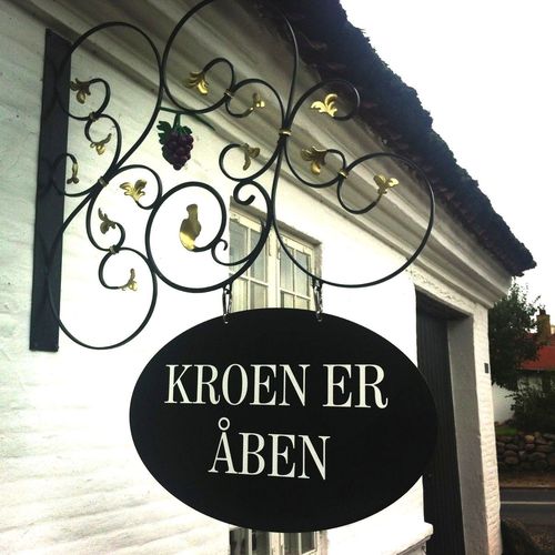 smedejern smedejern,smedejernsskilte,skilt,skilte,Surrow Skilte,Falsled Kro,udhængsskilt,galgeskilt