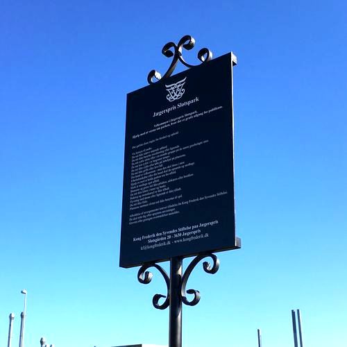 informationsskilte,parkskilte,nedstøbningsskilte,informationstavle,ordensreglement,smedejernsskilte,Jægerspris Slotspark,skilte i Jægerspris Slotspark,Kong Frederik den Syvendes Stiftelse,Surrow Skilte,skilt,skilte