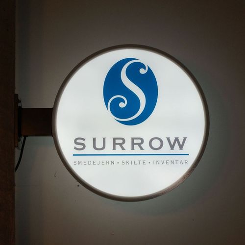 lysskilt,rundt skilt,skilt,skilte,foodexpo,surrow skilte,udhængsskilt med LED,galgeskilt med lys,butiksskilte,butiksfacade