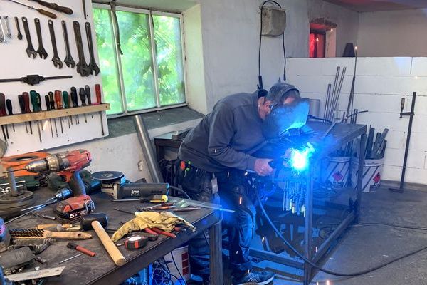 skilt,skilte,butiksskilte,smedejernsskilte,skilteværksted,skiltesmed,Surrow Skilte